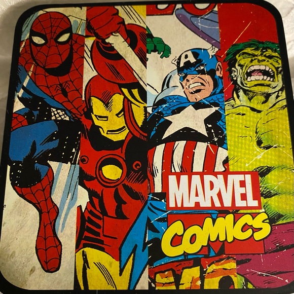 NWT Marvel Comics Leather Trifold Hulk Spider-Man Wallet Collector’s Container - Picture 2 of 7
